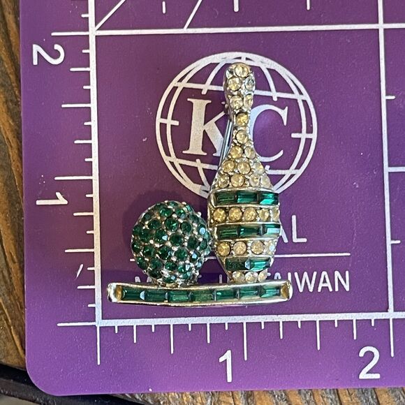 Vintage Bowling Ball & Pin Green Rhinestone Brooch, Rhodium Plated Retro Unique - Picture 6 of 6